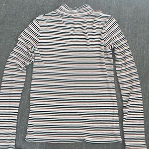 Mock-neck Long Sleeve